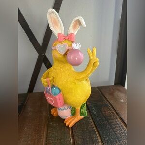 CHICK BLOWING BUBBLE With Sunglasses PEACE Sign BUNNY EARS EASTER Figurine NEW